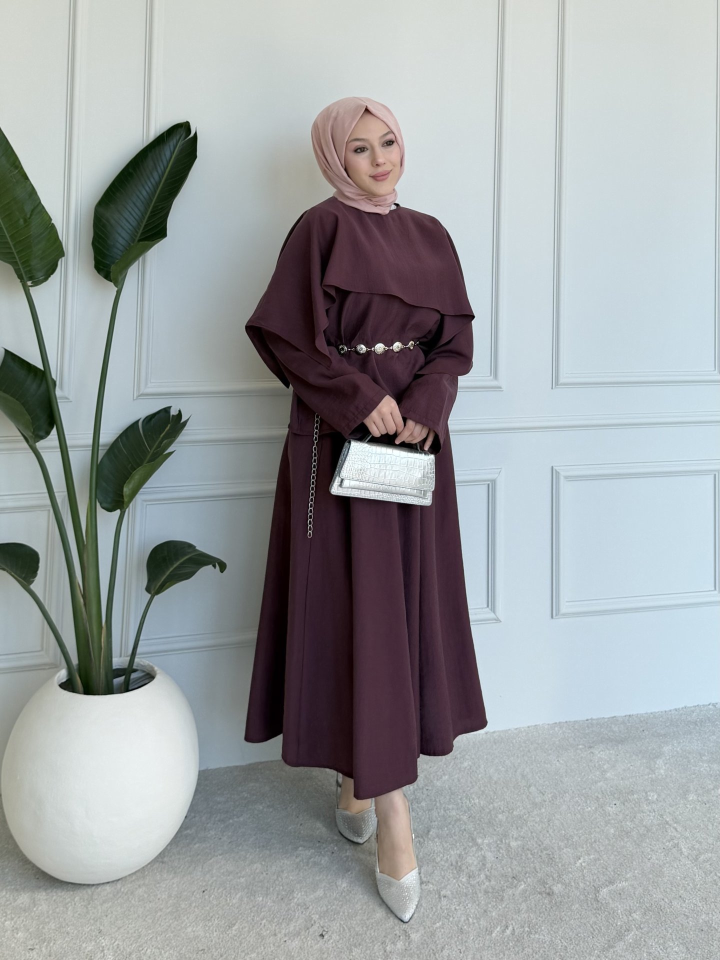 Seyyar Pelerinli Etek Takım